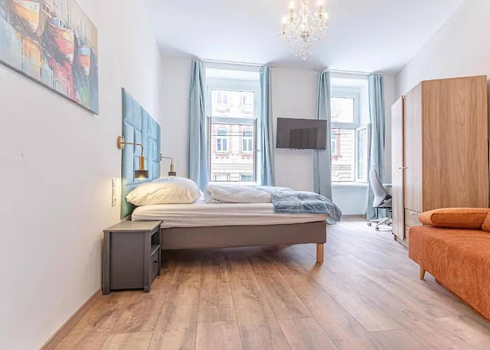 דירה Comfy 1br In Great Location Ideal For Long