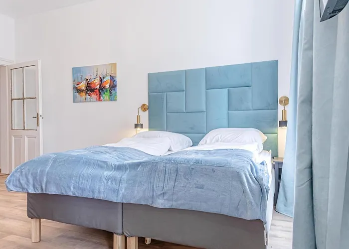 Comfy 1br In Great Location Ideal For Long דירה