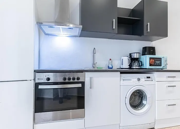 Comfy 1br In Great Location Ideal For Long