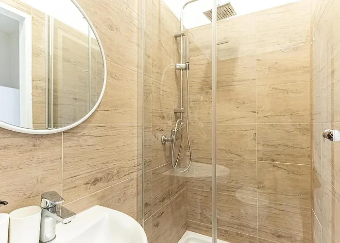 דירה Comfy 1br In Great Location Ideal For Long וינה