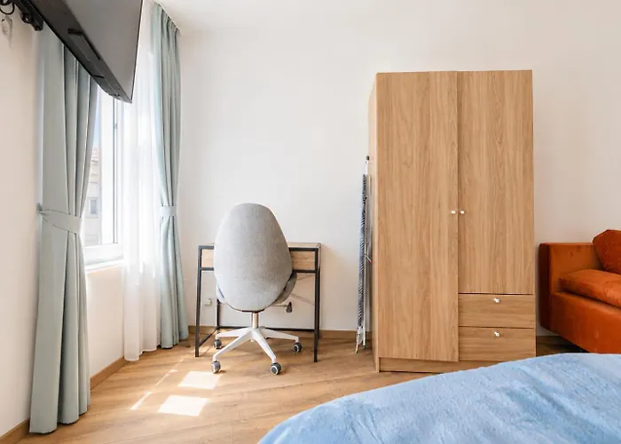 Comfy 1br In Great Location Ideal For Long Apartment Vienna