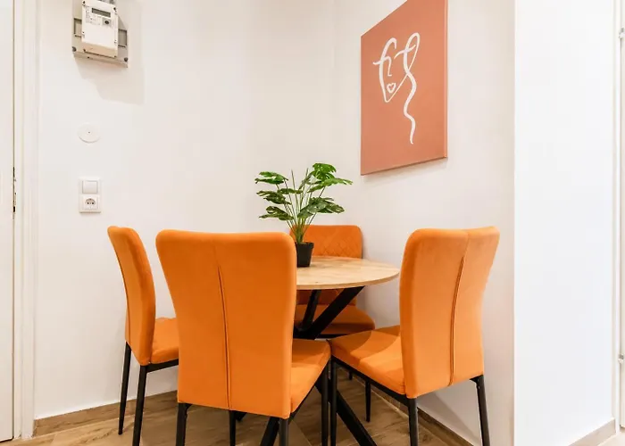 Apartment Comfy 1br In Great Location Ideal For Long Vienna
